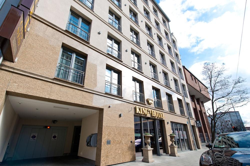 Advastay By King's 4* München